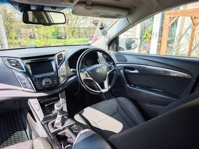 2015 Hyundai i40 Blue Drive 1.7 CRDi Manual  Fresh MOT, Camera, Nav
