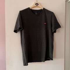 Levi t-shirt