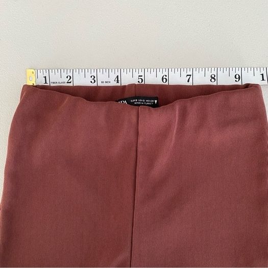 ZARA High-Waisted Pull-On Ribbed Shorts Red-Brown Size S