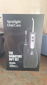 Spotlight Oral Care Signature Gift Set