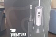 Spotlight Oral Care Signature Gift Set