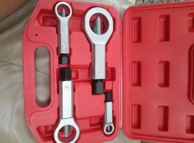 Nut splitter set