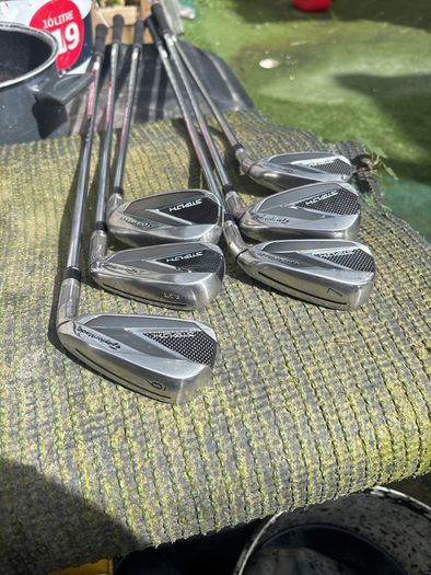 Taylormade stealth regular shaft