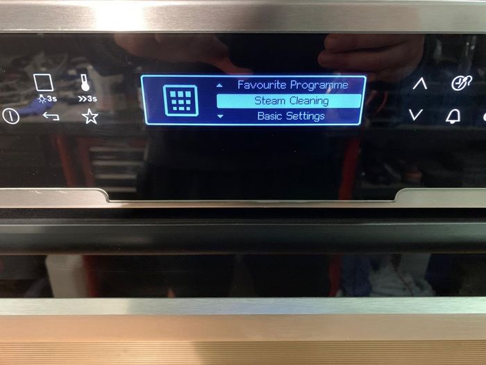 Microwave, grill and oven