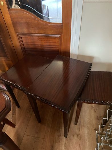 3 Nesting Coffee Tables