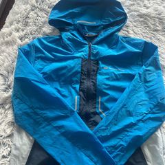 Monterrain windbreaker top men's small