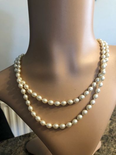 pearl necklace