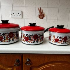 Vintage cooking  pots