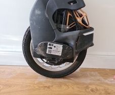 Electric unicycle kingsong S18