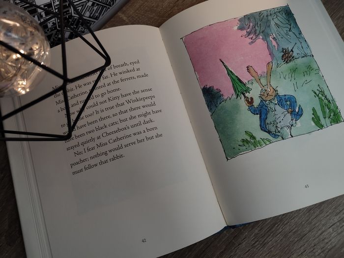 The Tale of Kitty-in-Boots ! by Beatrix Potter ! Hardcover ! WIth Audiobook ! CD ! 2016 ! by Warne !