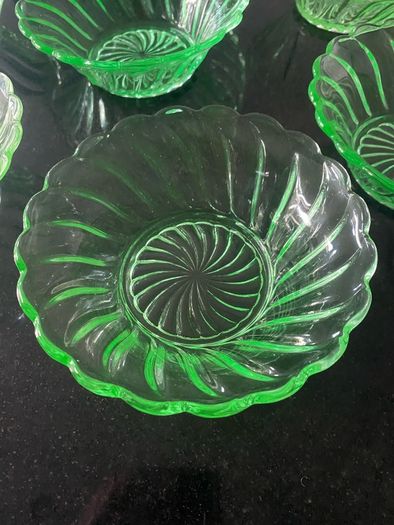 Vintage circa 1930s 7 piece fruit set