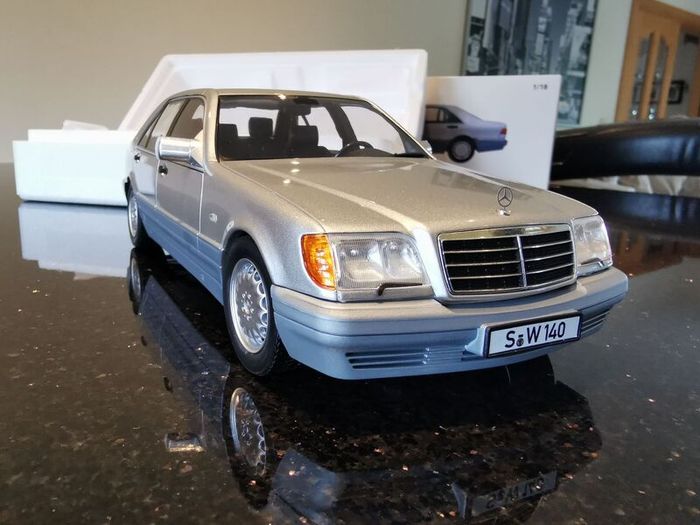 PRICE DROP Mercedes W140 S Class 1:18 model