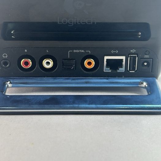 Logitech Squeezebox Touch Wi-Fi Music Player