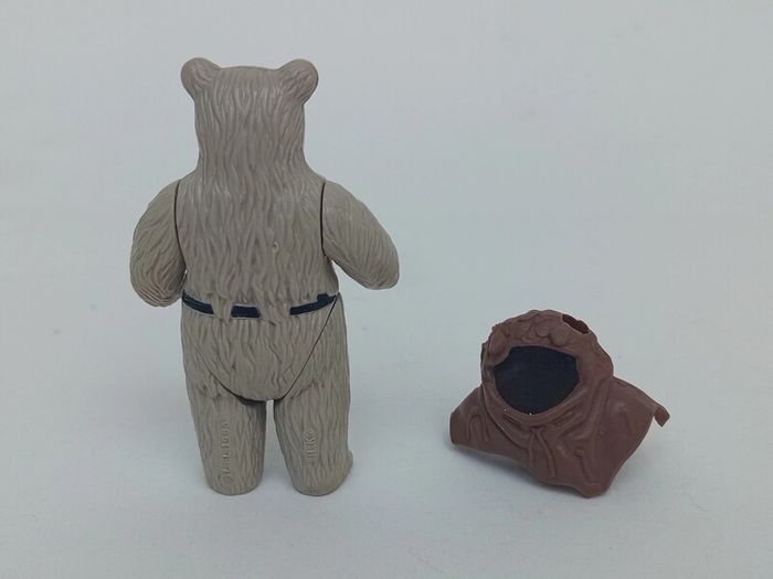 Vintage Kenner Star Wars Chief Chirpa & Hood