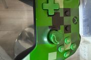 Xbox one Minecraft creeper controller