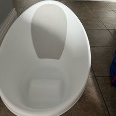 Shnuggle baby bath