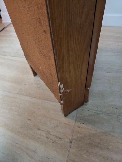 Glass display unit