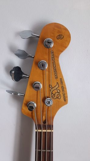 SX Bass Guitar and Squier BP 15 Amp Great Starter Set