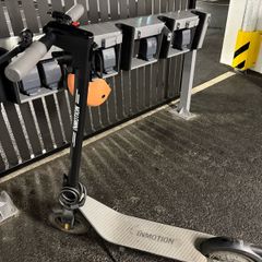 Electric scooter InMotion C1 Pro for sale (includes freebies: locker, GPS holder, and helmet)