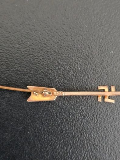 Rare Gold brooch