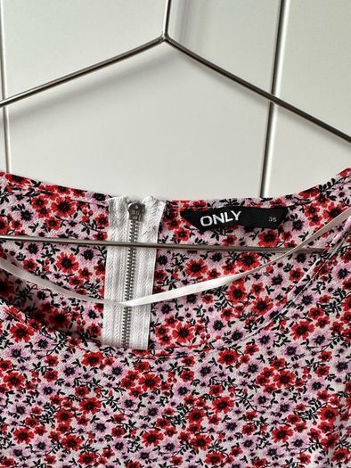 Only women ladies top, t-shirt, like new, immaculate condition, barely used