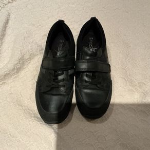 Next boys shoes size 4f