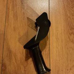 Tape dispenser