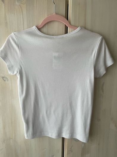 Subdued top