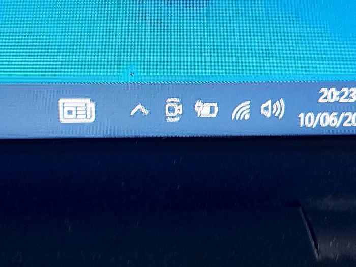 Toshiba Satellite Model C50-A-16C, Intel Pentium CPU B960, 2.2 GHz, 6GB Ram, 1 Terrabyte HDD, Microsoft Edge, Chrome, and VLC