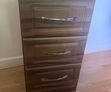 2 bedside lockers brand new