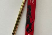 Isamaya Lip liner in shade buck