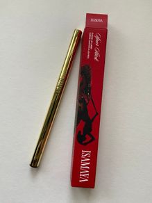 Isamaya Lip liner in shade buck
