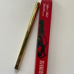 Isamaya Lip liner in shade buck