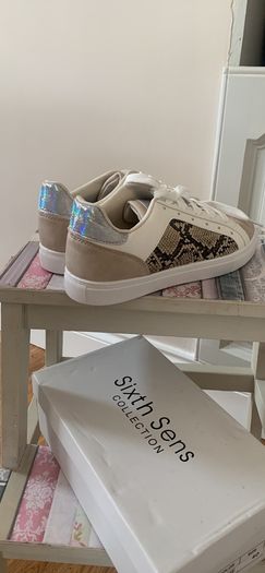 Bnwt size 40