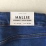 BNWT New Look Hallie Super Skinny Jeans: Size 8 Image 4