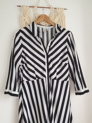 Yas Dress Size Large