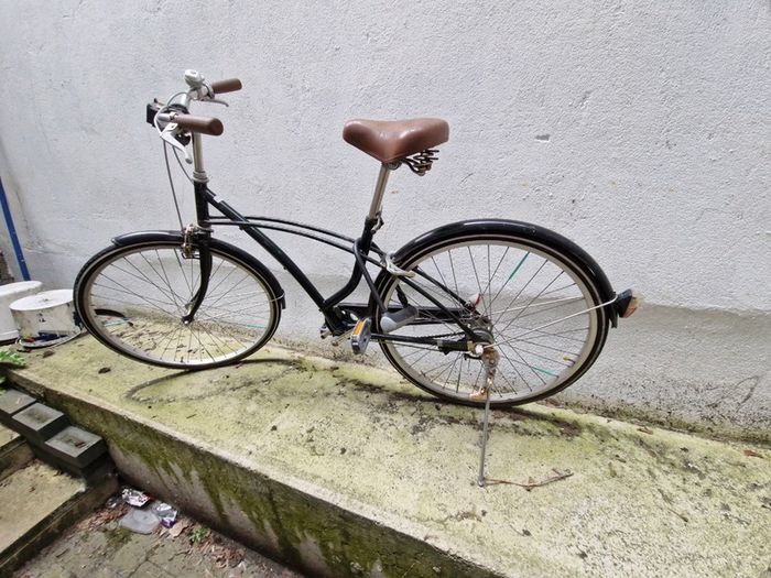 Nice ladies bike