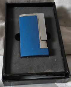 boxed cigarette lighter