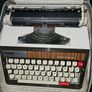Brother deluxe 1350 typewriter Image 2