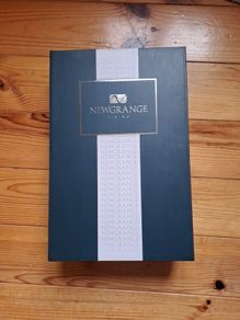 BNIB Newgrange Rainbow Vienna Wine Glasses