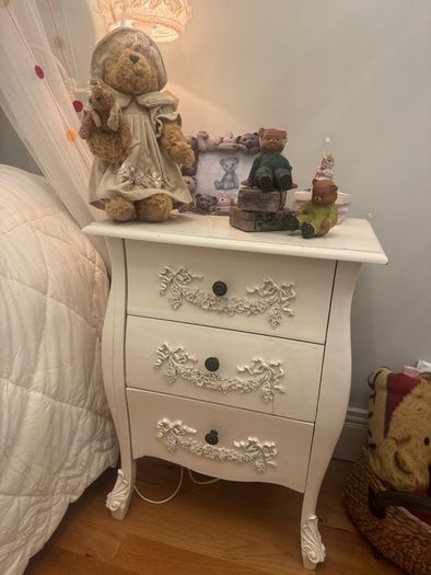 Beautiful 3 drawer French style locker.
