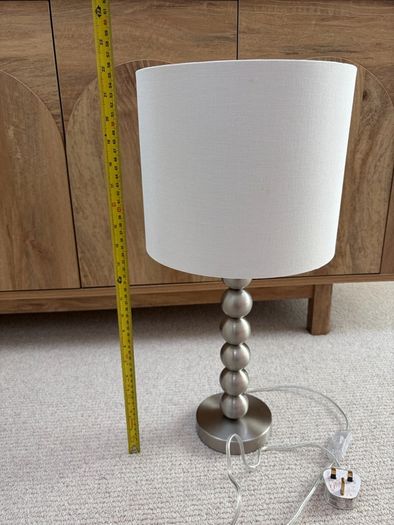 Table lamp