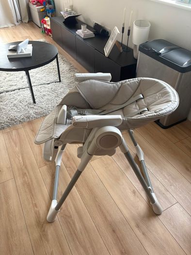 babys high chair