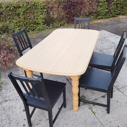 Oak Table+chairs