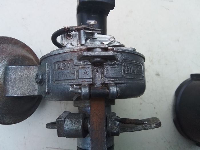 Ford S/H Distributor Unit.