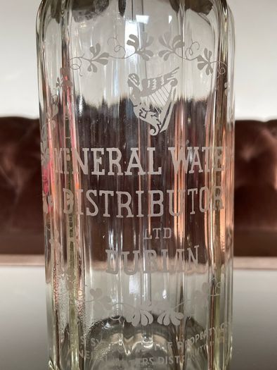 Rare Vintage Thwaites Soda Water Mineral Waters Distributors Ltd Dublin Syphon Bottle