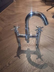 Bath Shower Mixer Tap, Small Spout & Cross Handles