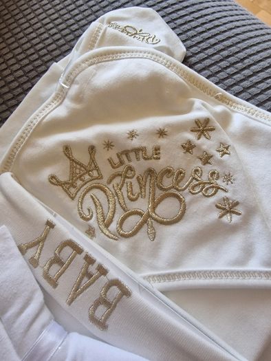 BNWT Lil'Soft 10-Piece Baby Girl Gift Set - Newborn - Princess Gold