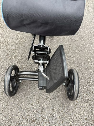 Knee walker