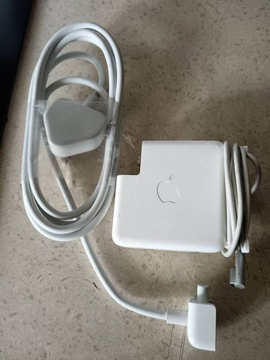 MagSafe 2 MacBook pro air etc ..... 85watts Apple Macbook Charger 85W MagSafe 2